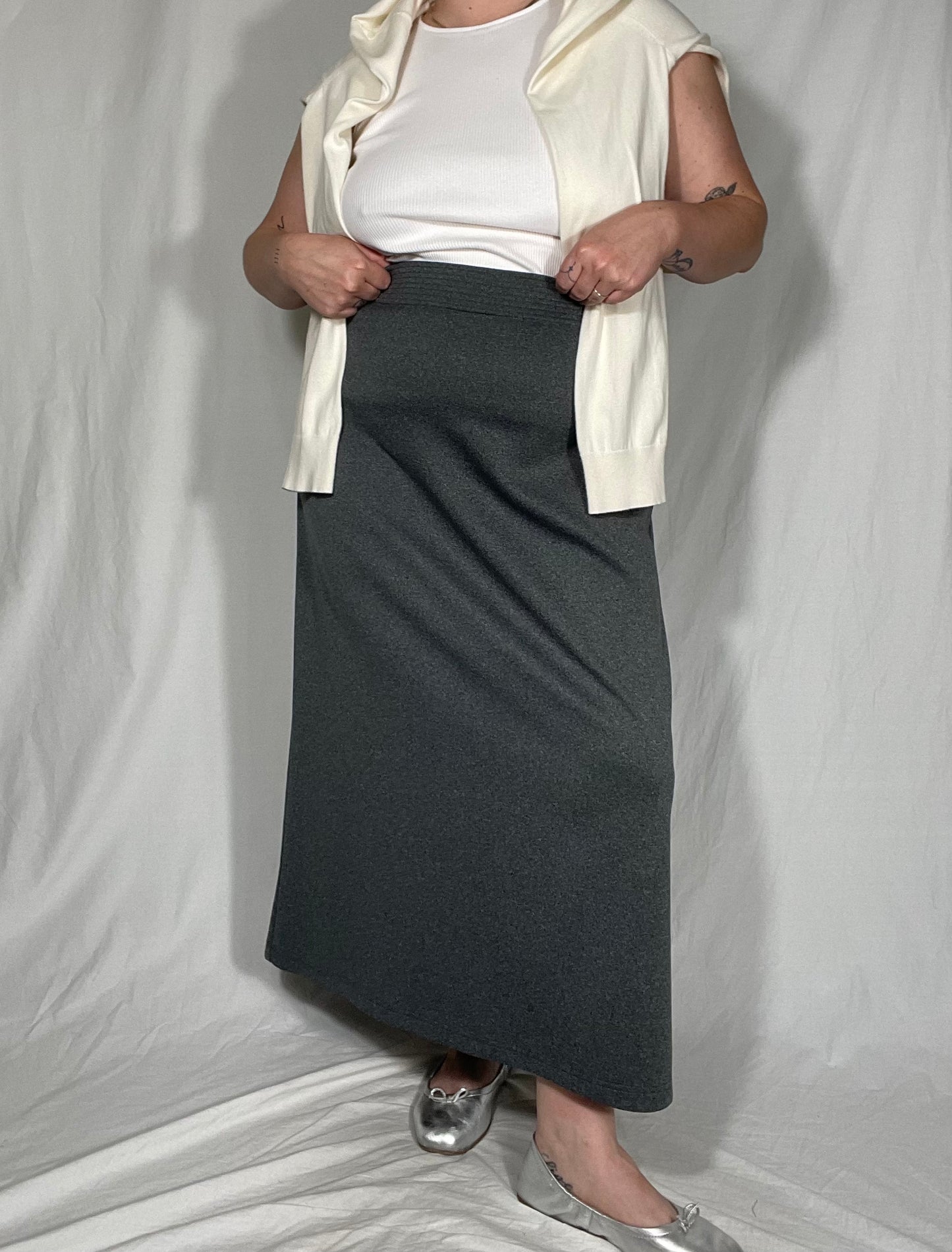 Vintage Gray Sporty Midi Skirt