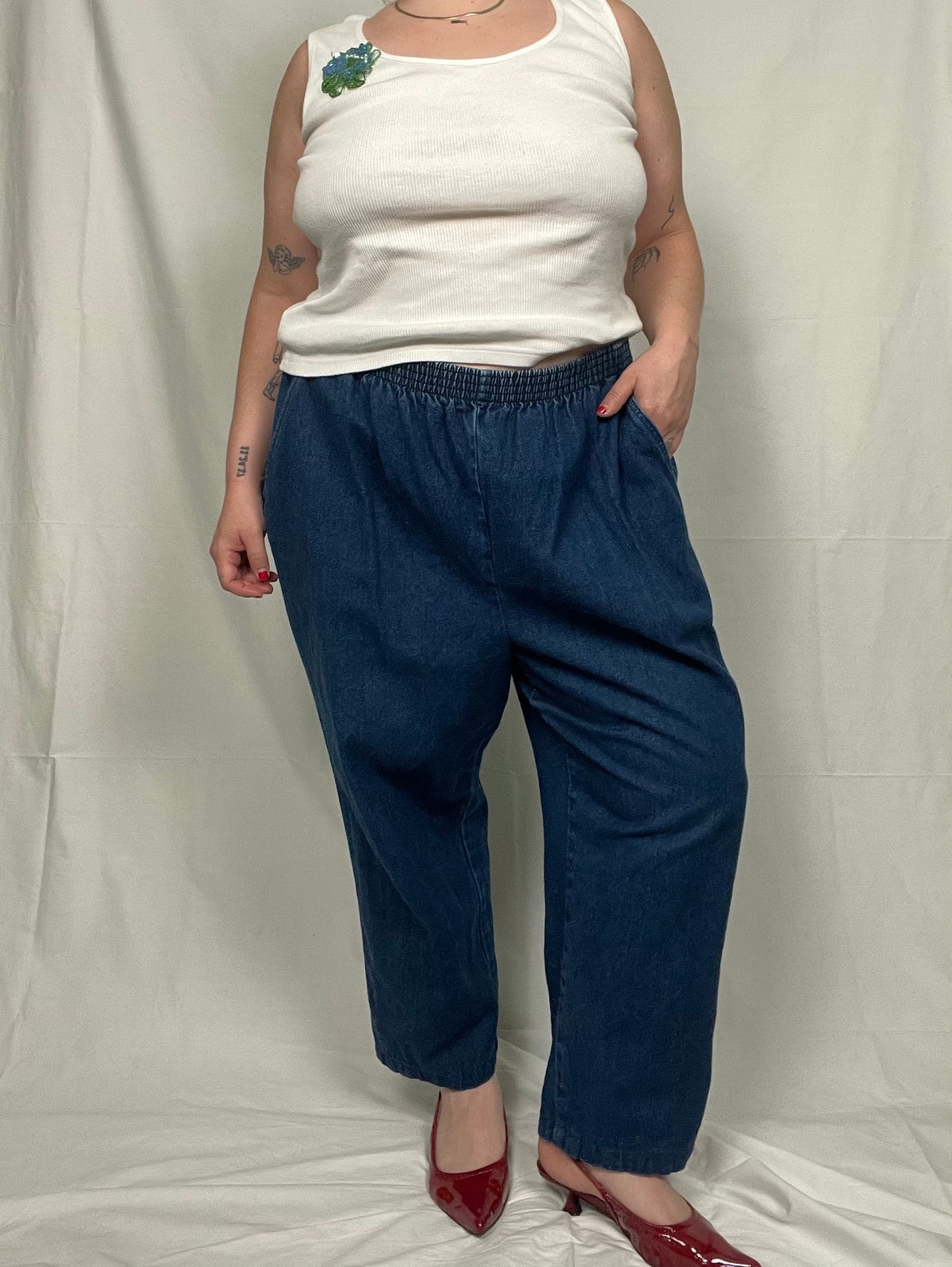 Retro Pull On Denim Crop Pant