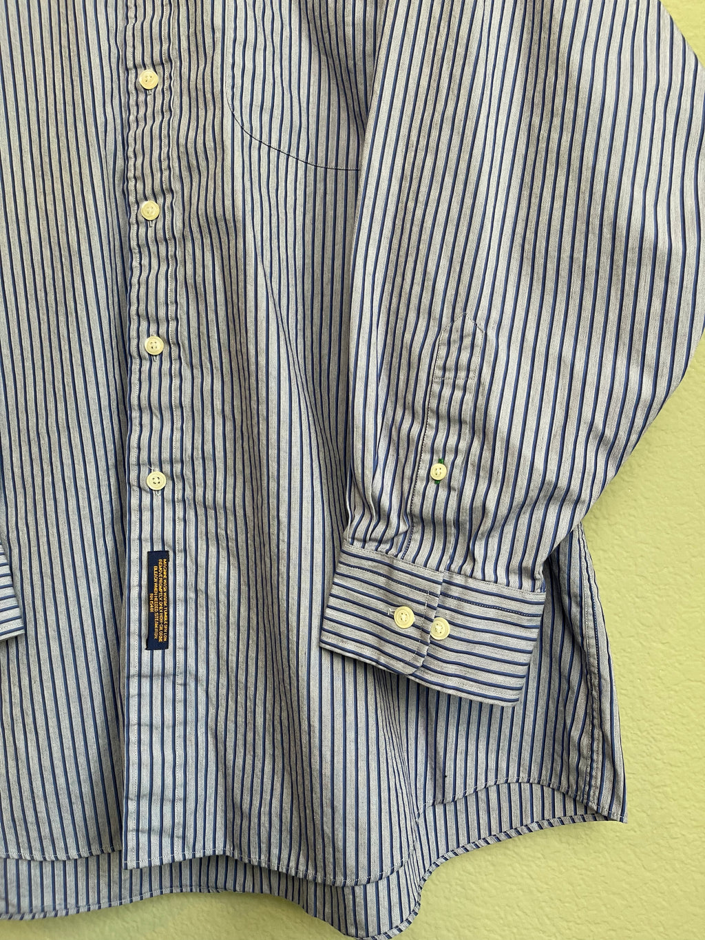 Vintage 1997 Tommy Hilfiger Menswear Button Down sz xl-2z