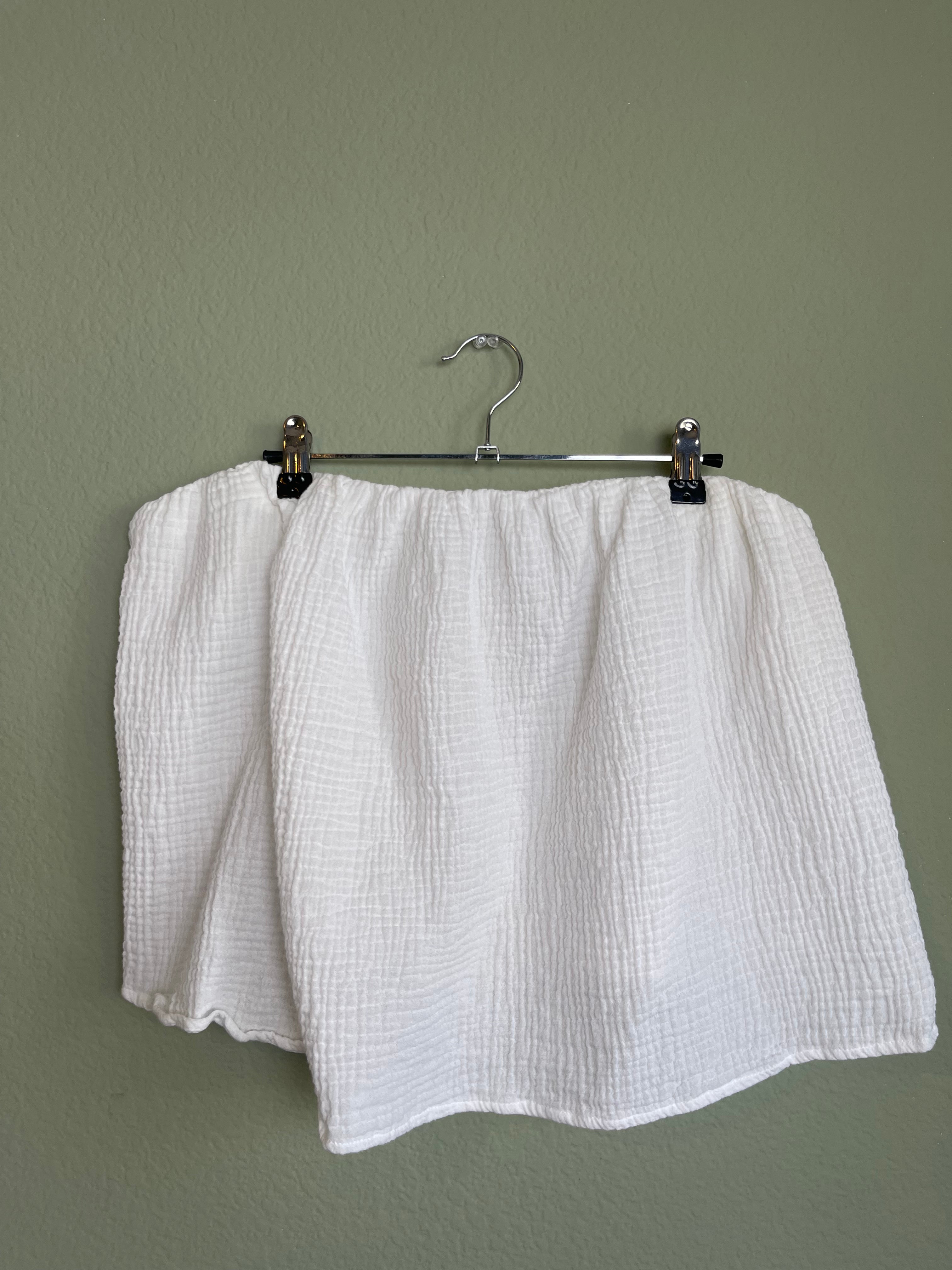 Express Strapless Flowy Top sz l