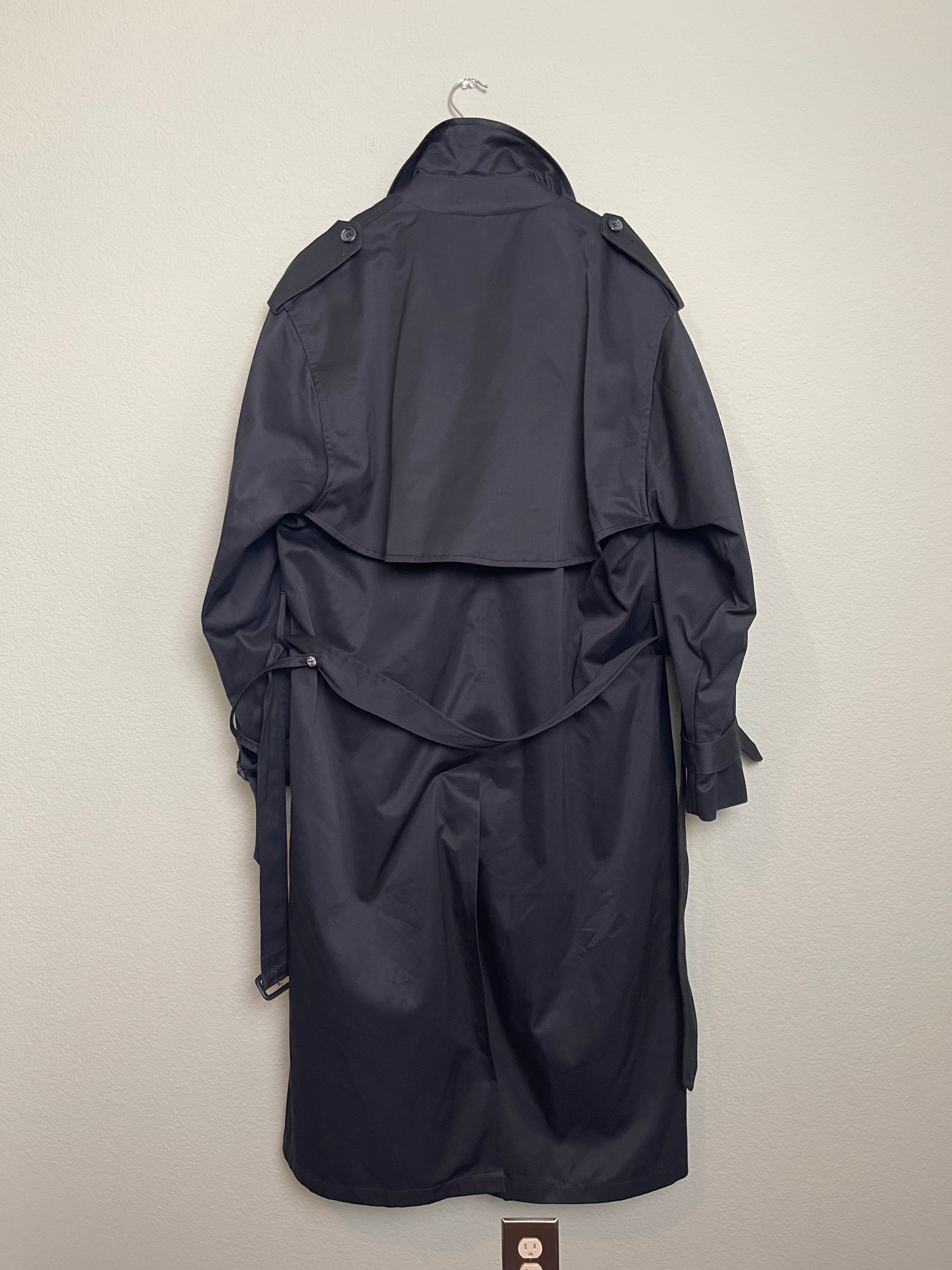 Vintage London Fog Black Trench Coat sz L-xl