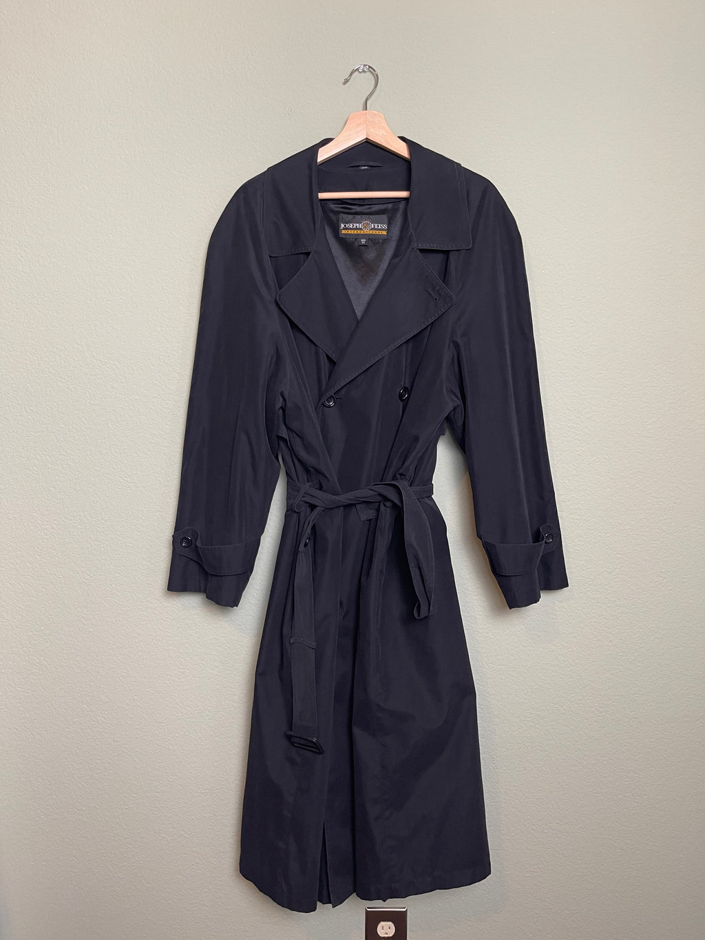 Vintage Joseph & Feiss Black Trench Coat sz xl-1x