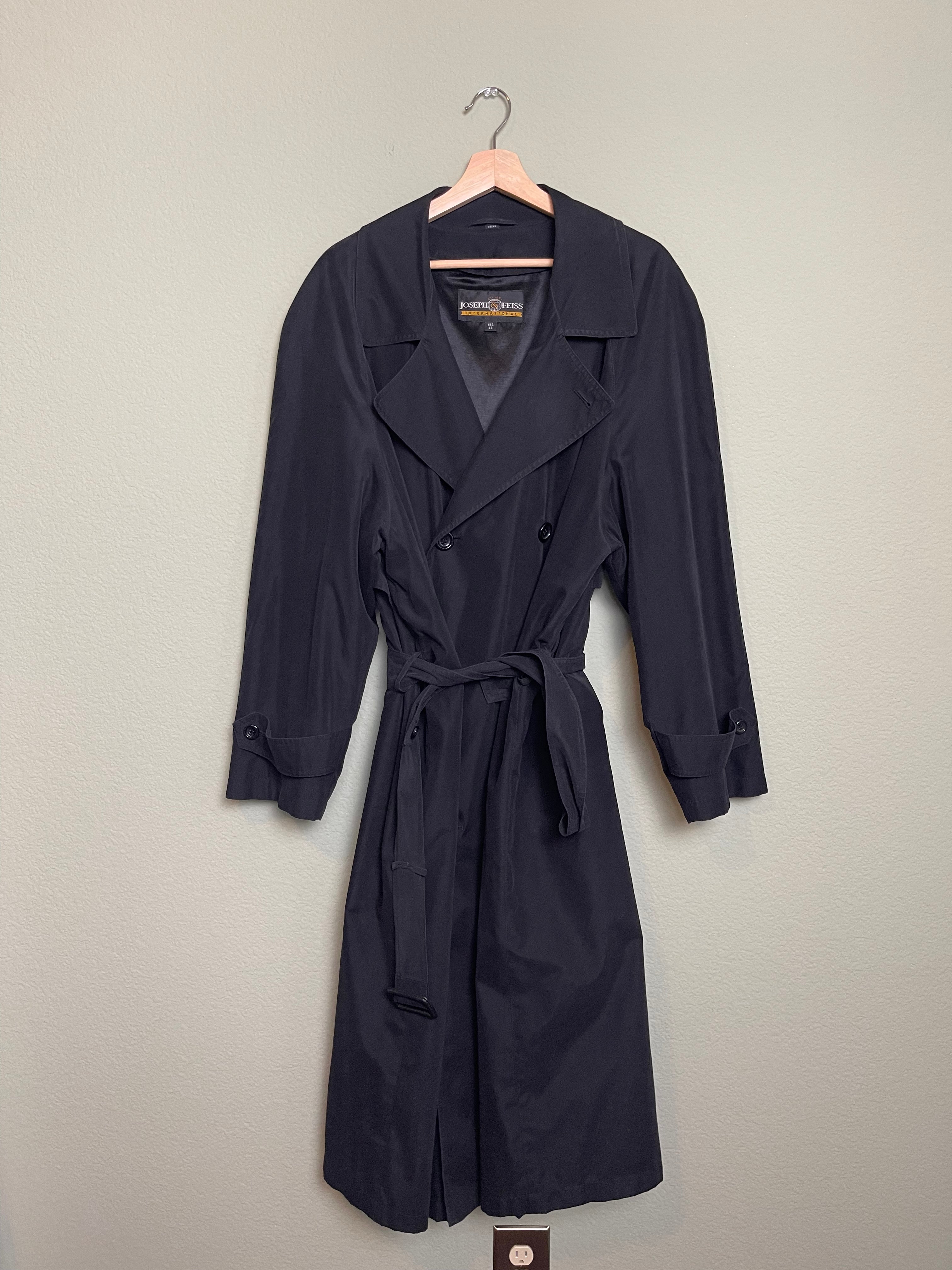 Vintage Joseph & Feiss Black Trench Coat sz xl-1x