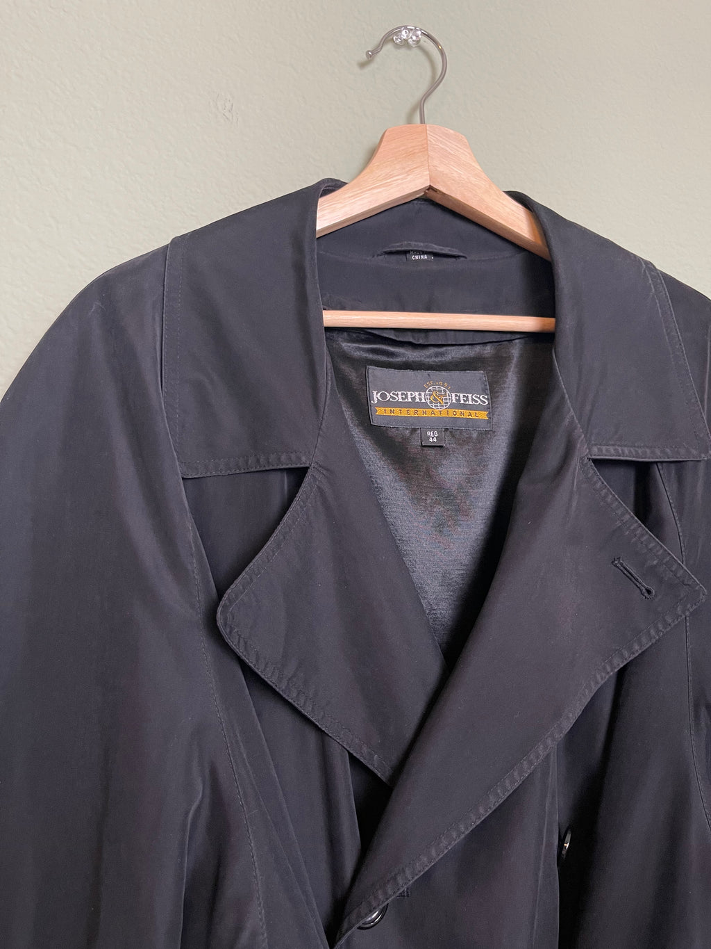 Vintage Joseph & Feiss Black Trench Coat sz xl-1x