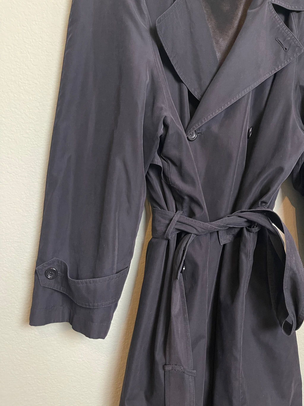 Vintage Joseph & Feiss Black Trench Coat sz xl-1x