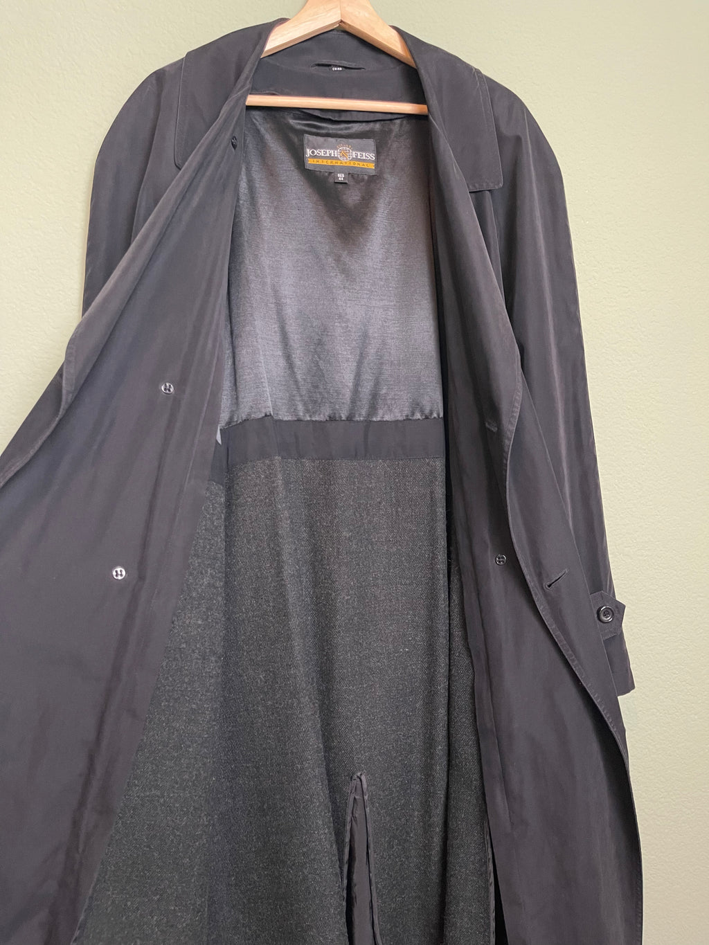 Vintage Joseph & Feiss Black Trench Coat sz xl-1x