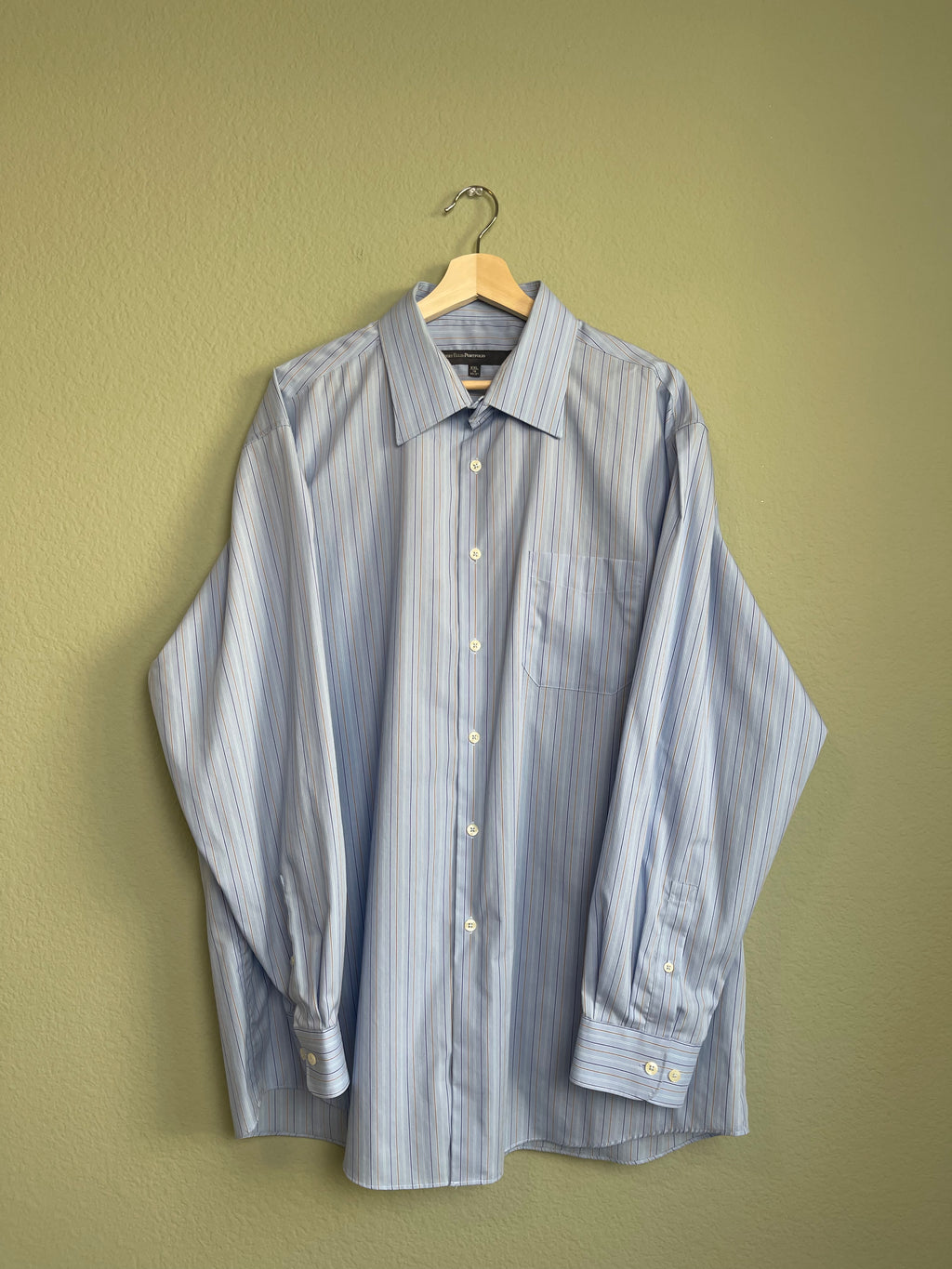 Menswear Blue Multi Stripe Button Down sz