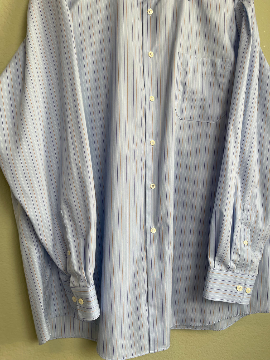 Menswear Blue Multi Stripe Button Down sz